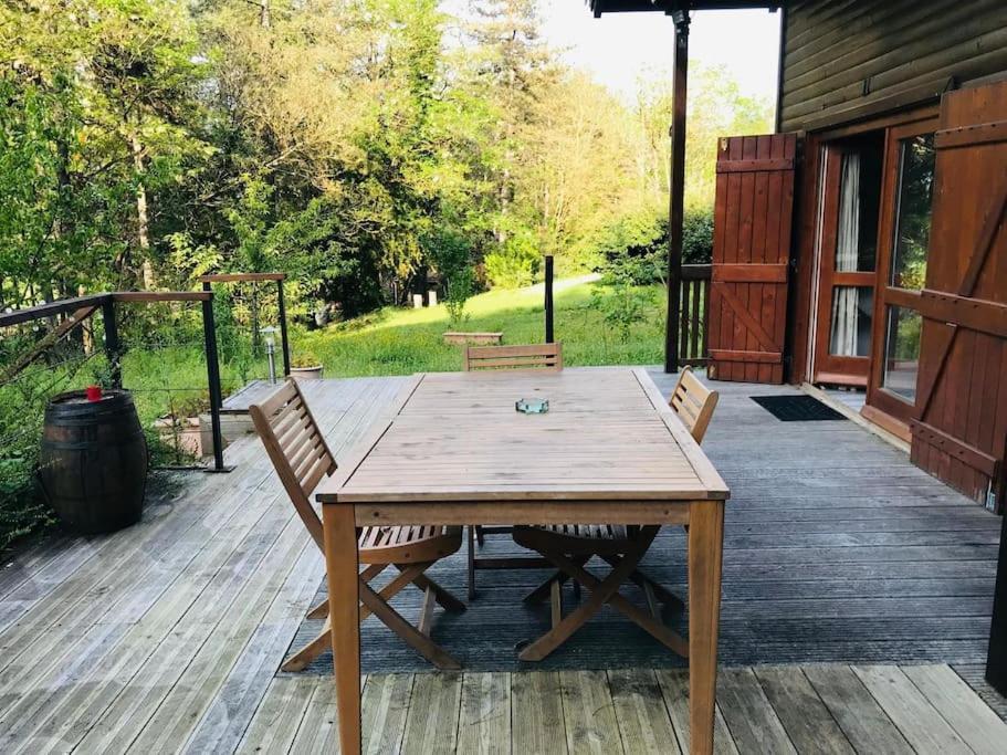 Chalet Au Milieu De La Foret Avec Lac A Proximite Layrac Buitenkant foto